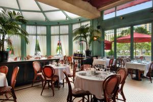 Paris Las Vegas Restaurants & Dining - Paris Hotel & Casino