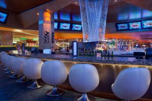 MASQUERADE BAR