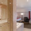 Resort Premium Suite Bathroom